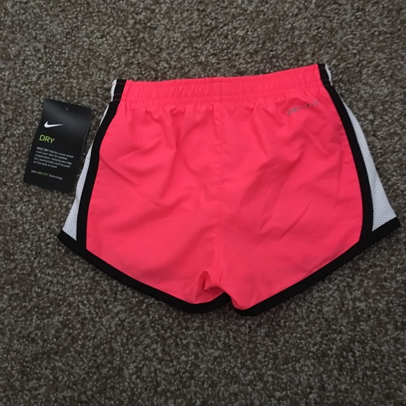 Girls Nike Running Shorts - Picture 4 of 5